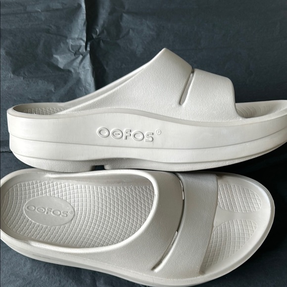 OOFOS CLAY COLOR  Slide Sandals - Picture 3 of 9
